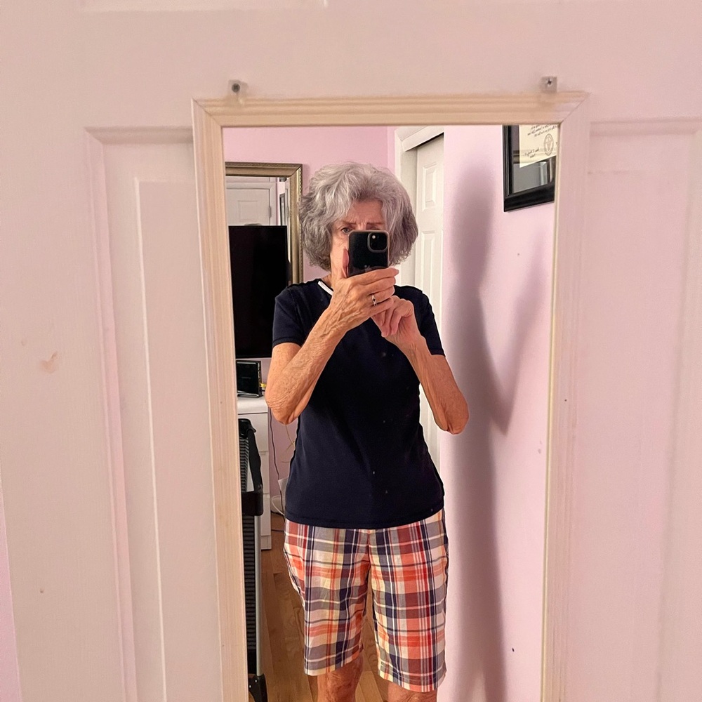 Talbots women Plaid Shorts in Red, Blue, and White